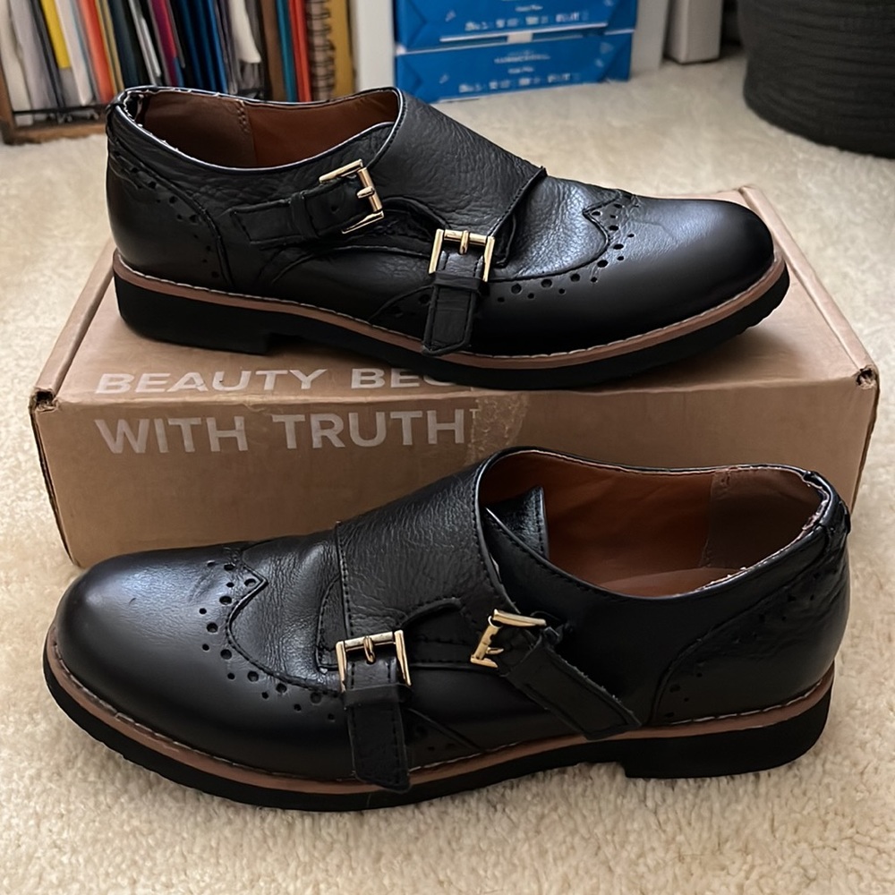Tommy Hilfiger black leather brogues